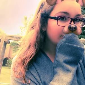 Meet your Posher, Olivia